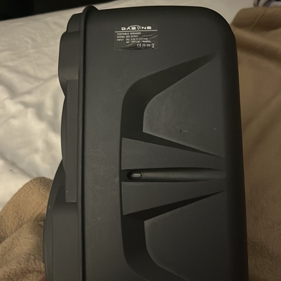 Speaker - Picture 2 of 3